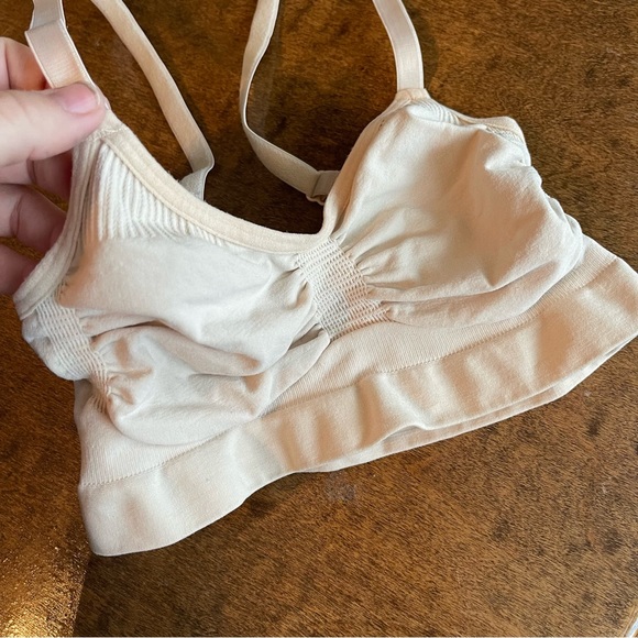 💕 SKIMS Sculpting Bra 💕 - Picture 3 of 6